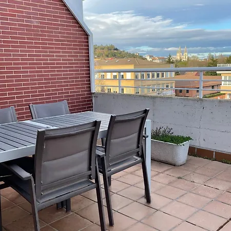 Con Gran Terraza Y Vistas A La Catedral.
