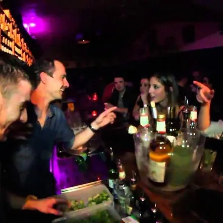 Con Gran Terraza Y Vistas A La Catedral.